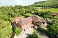 Tovey Lodge Deluxe Bed and Breakfast and Holiday Cottage near Mid Sussex Golf Club, Sussex, England
