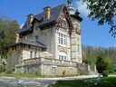 Chateau Les Roches, Guesthouse, B&B and Self catering accommodation for golf holidays in Burgundy, France