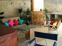 poolbar