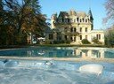 Chateau de Camperos, holiday accommodation with swimming pool ner Golf des Graves et du Sauternais, Sauternes, France.
