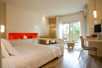 yamina lodge 1